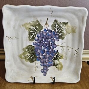 Tabletops Unlimited Cabernet (Semi Scallopped Rippled) Square Plate 11"